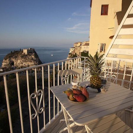 Le Tolde Del Corallone Tropea Exteriör bild